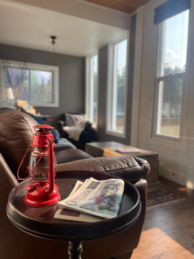Three Peaks Banff Villa Luaran gambar