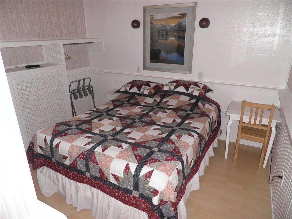 Three Peaks Banff Villa Luaran gambar